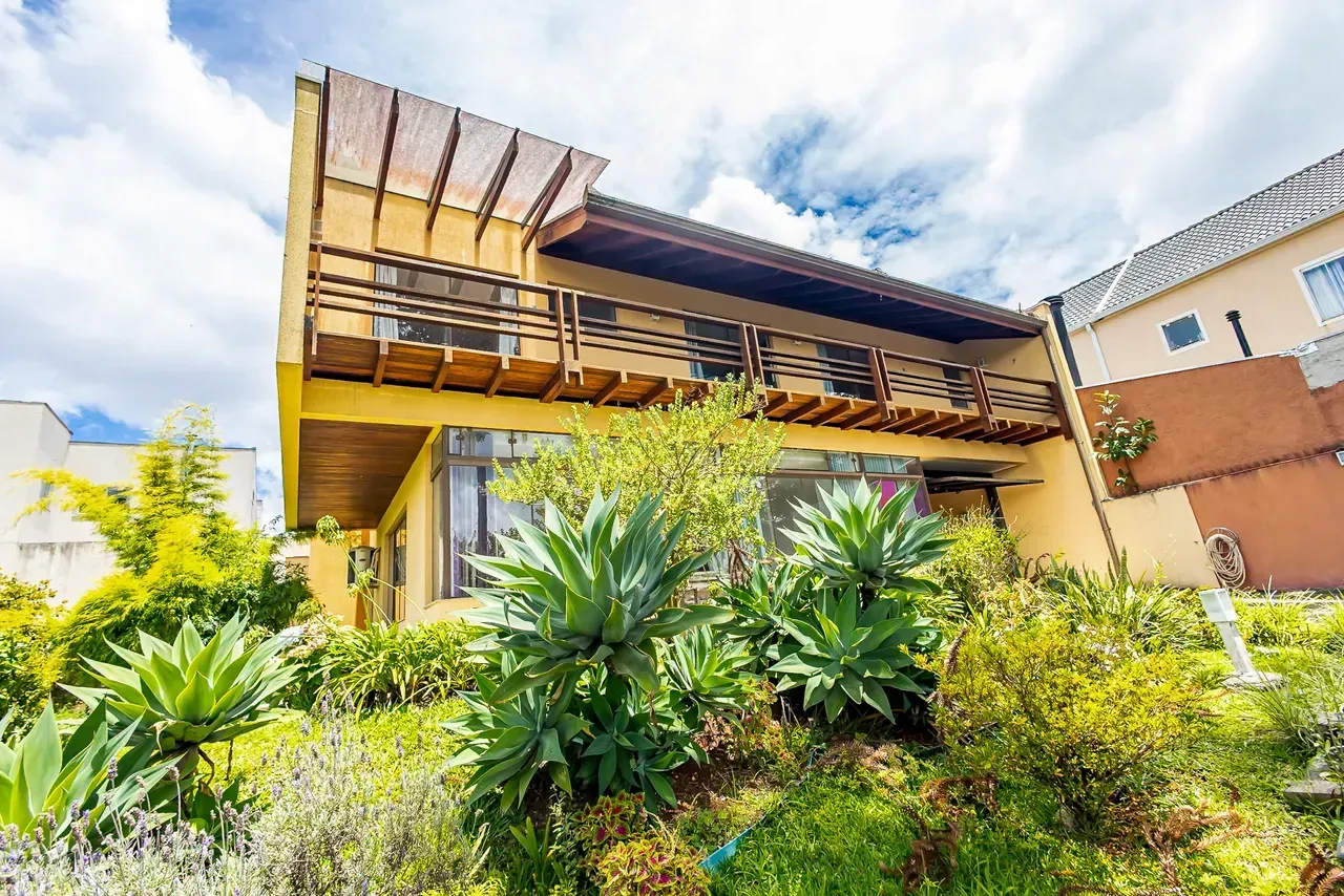 Furnished house with 5 bedrooms and 470 m² — photo 60