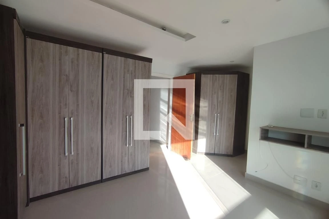 Unfurnished house with 3 bedrooms and 4 bathrooms — photo 25