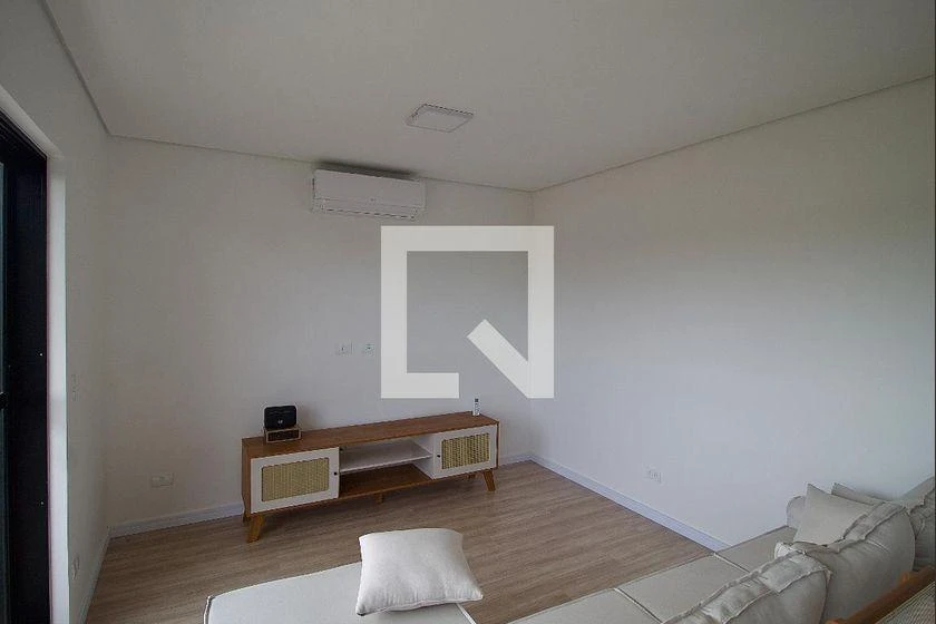 Furnished apartment, 150 m², with floor-to-ceiling windows — photo 35