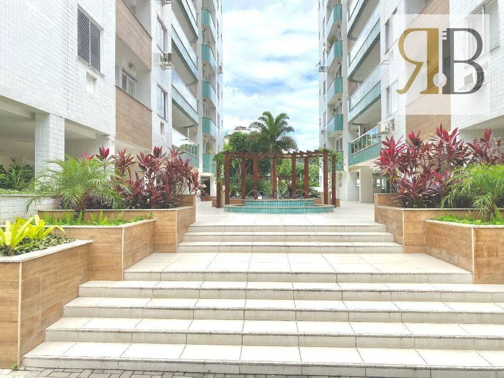 Рабочее место и 4 спальни: квартира 252 м² — photo 19