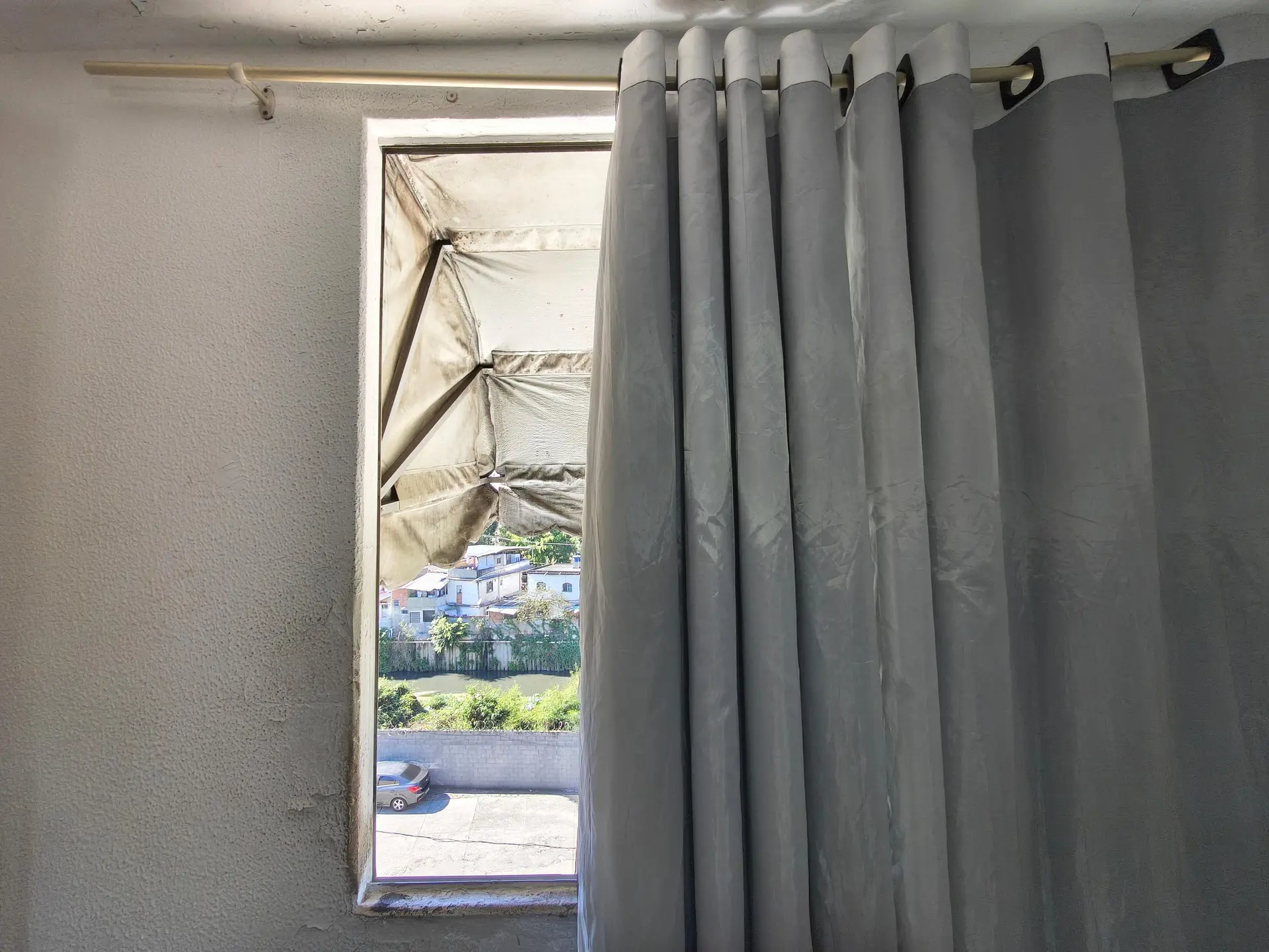 Furnished 2-bedroom apartment with 1 bathroom — photo 11