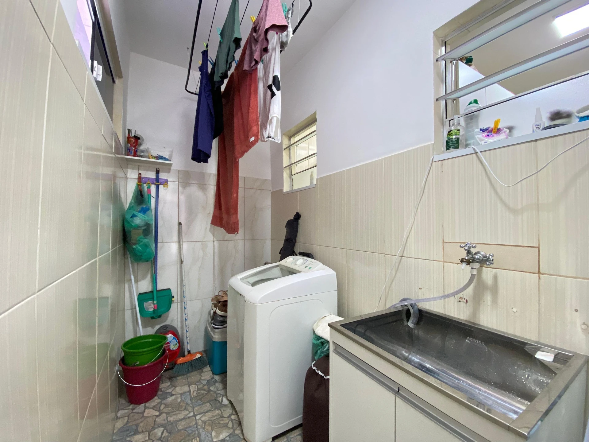 One-bedroom house with a washing machine in Rio de Janeiro — photo 11