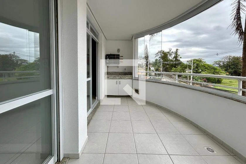 2-bedroom apartment in a building with a gym — photo 16
