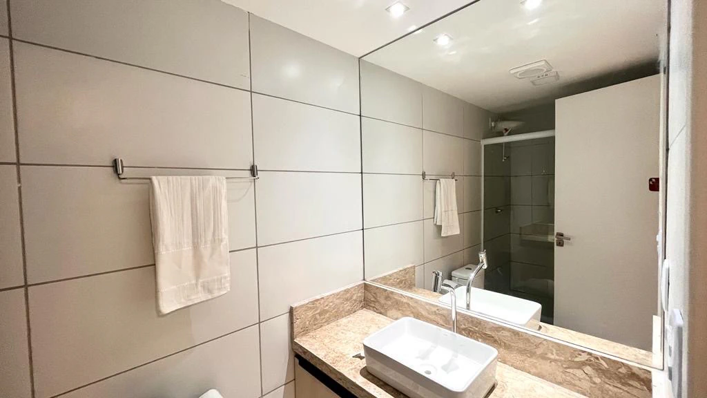 Вид на воду та 2 спальні: квартира 47 м² — photo 13