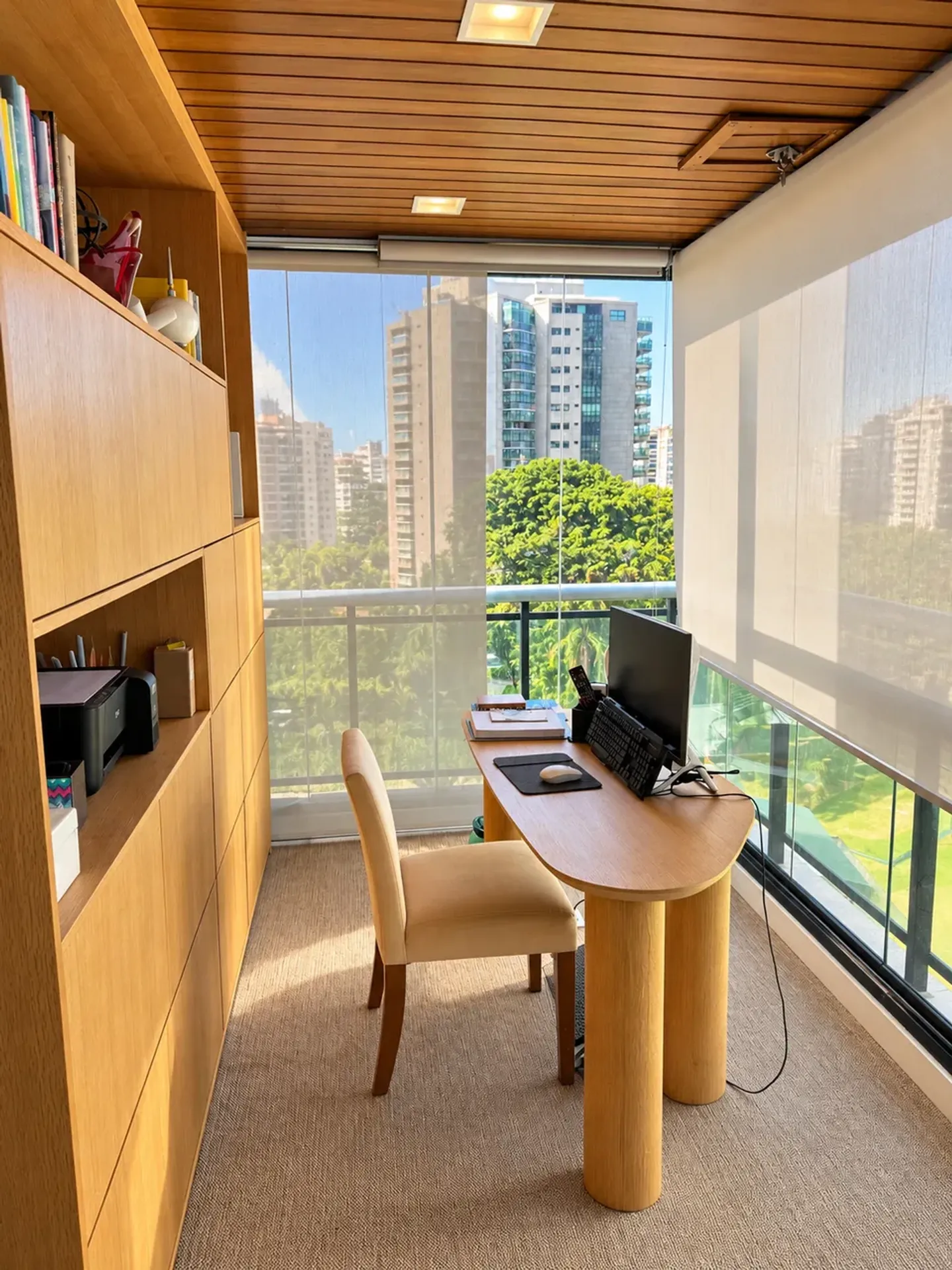 Вид на воду и 4 спальни: квартира 240 м² — photo 27
