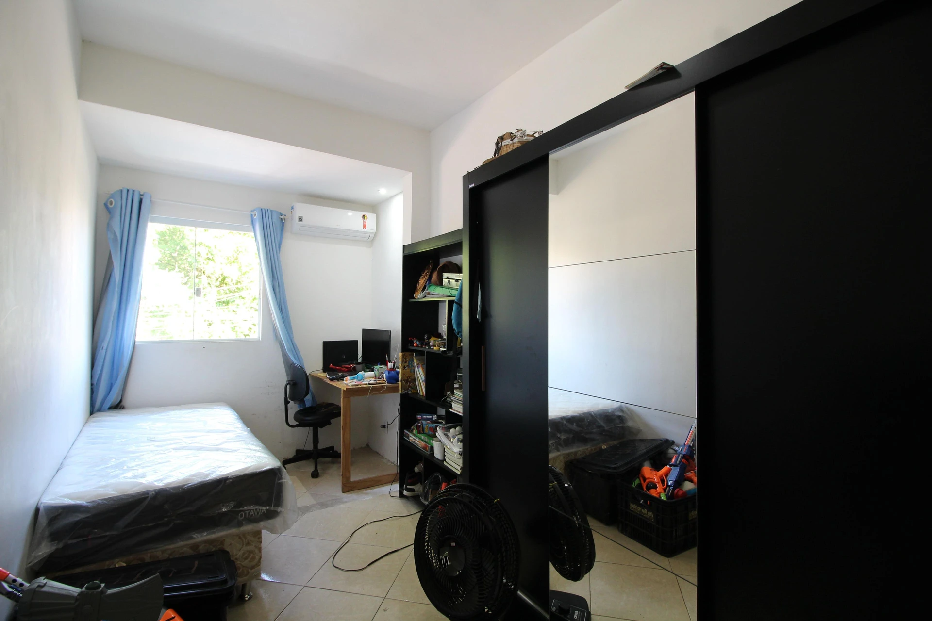 Furnished house with 3 bedrooms, private yard and 1 parking spot — photo 17