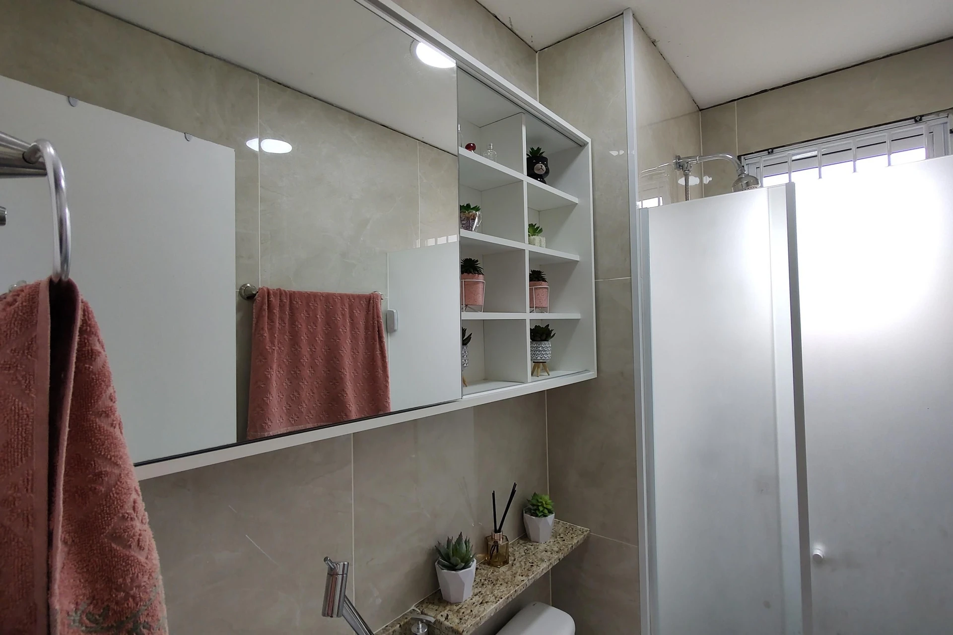 2-bedroom apartment with a glass-enclosed balcony — photo 38