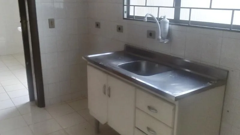 Casa de 3 quartos, sendo 1 suíte, 110 m²