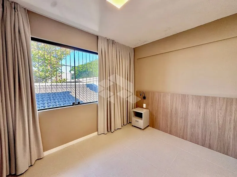 Меблированная студия 35 м² с 1 парковкой и 1 ванной — photo 18