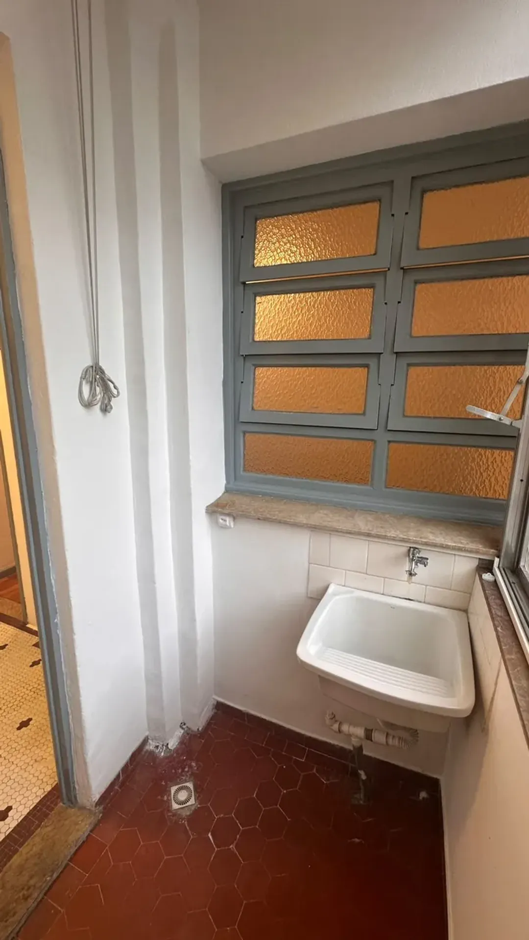 Departamento de 1 dormitorio con piso de madera o laminado — photo 21