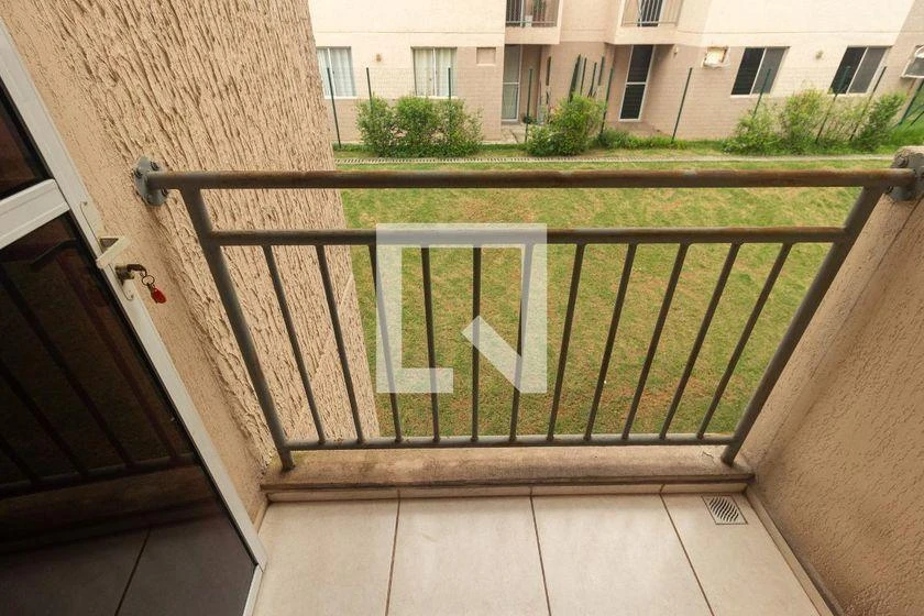 2-bedroom apartment in a building with a pool — photo 5