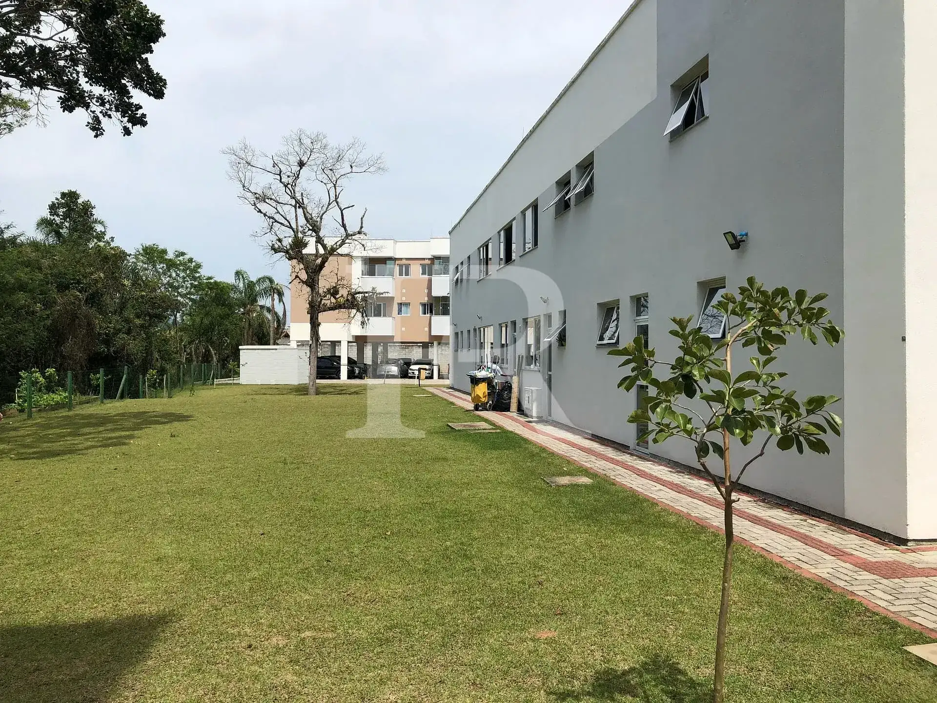 2-bedroom apartment with balcony and charcoal grill — photo 96