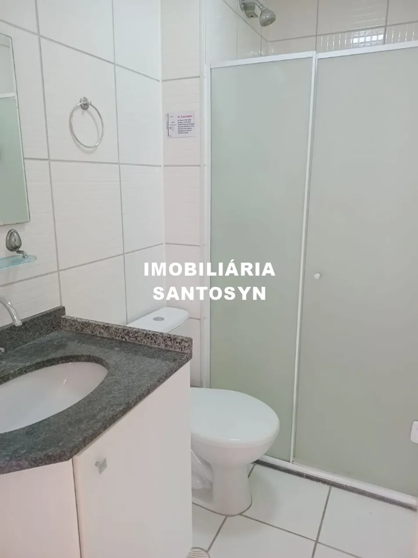2-bedroom apartment in a building with a gym — photo 10