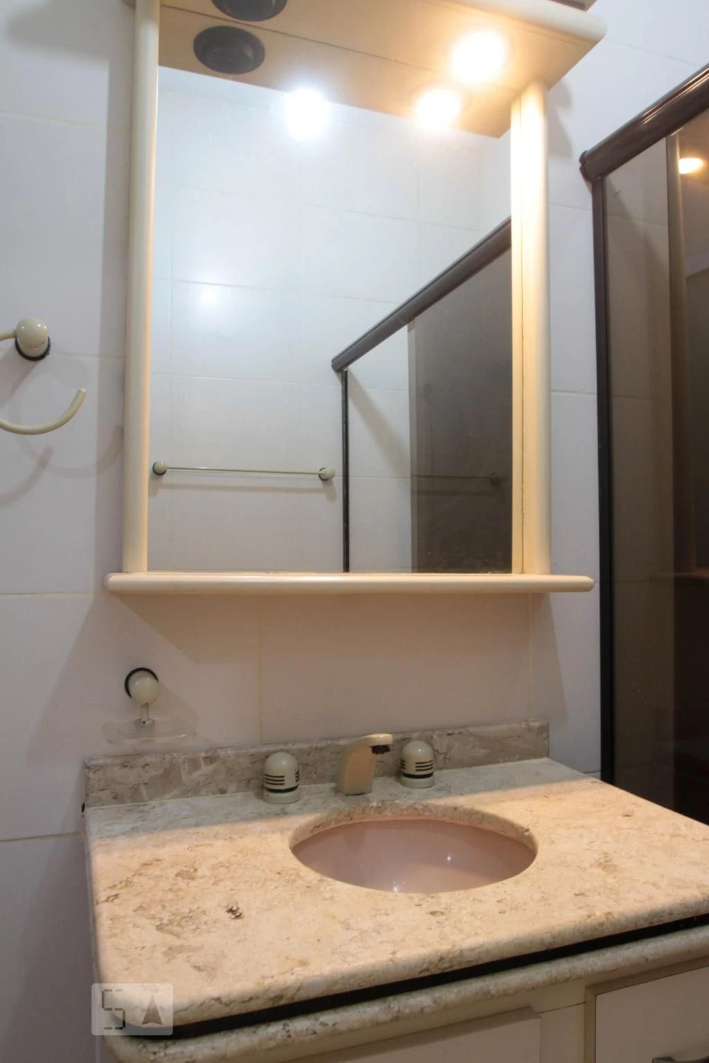 Unfurnished 2-bedroom apartment with 2 bathrooms — photo 18