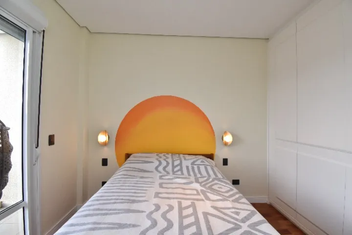 Furnished 2-bedroom apartment with 4 bathrooms — photo 8