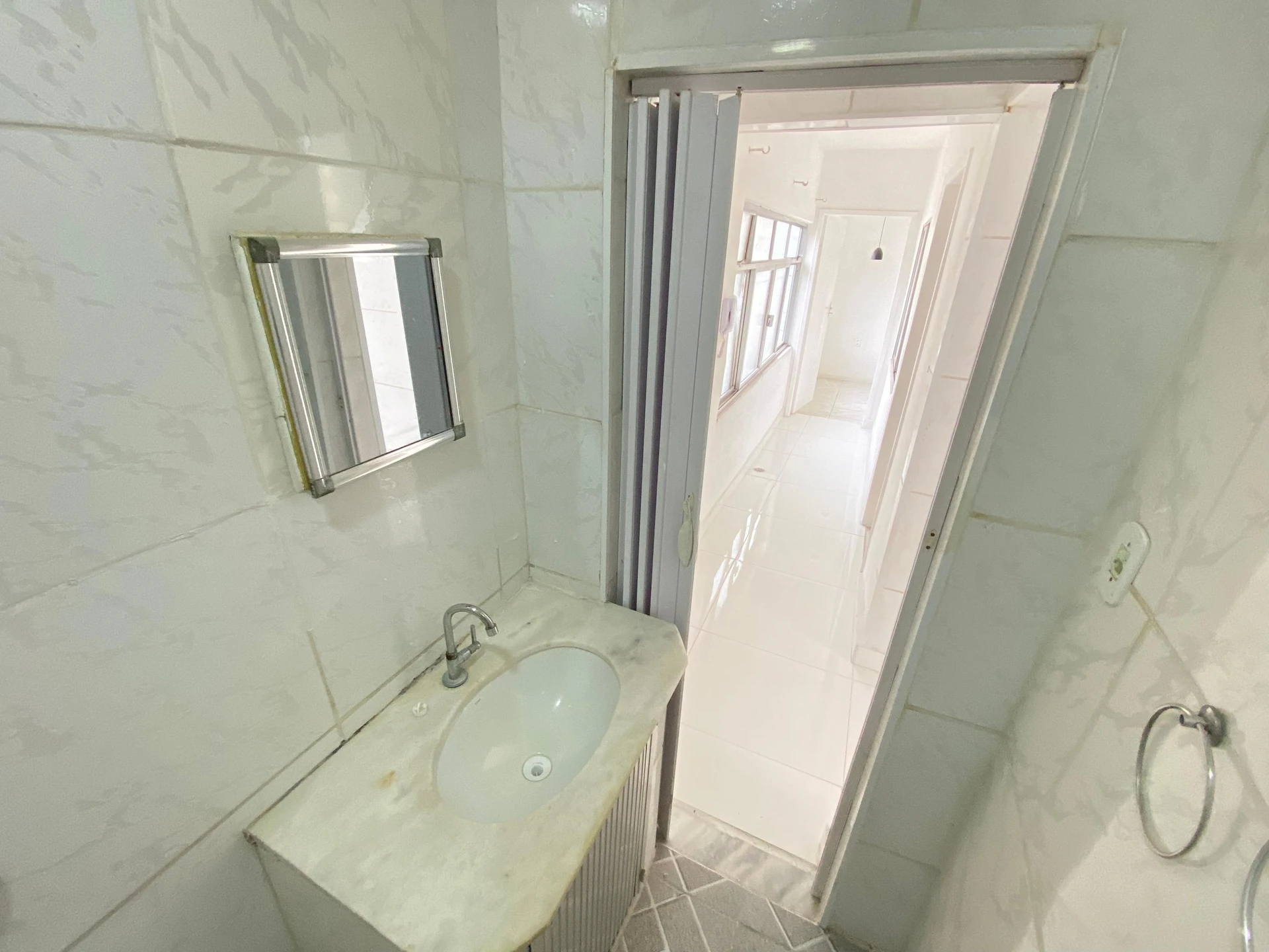 Rental house with 2 bedrooms and no parking — photo 33