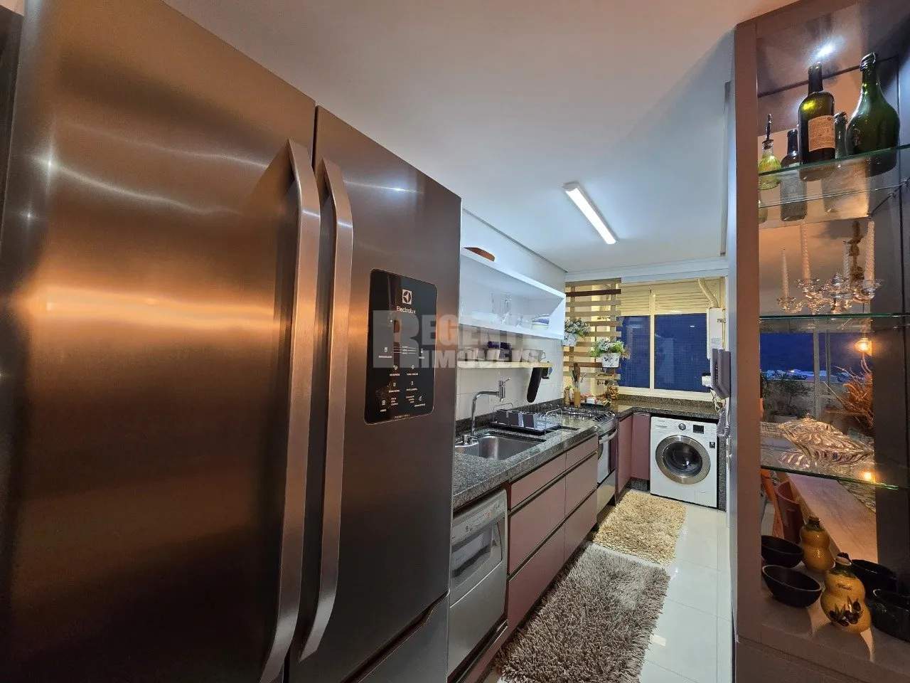 Furnished 172 m² apartment with 4 bedrooms and built-in BBQ