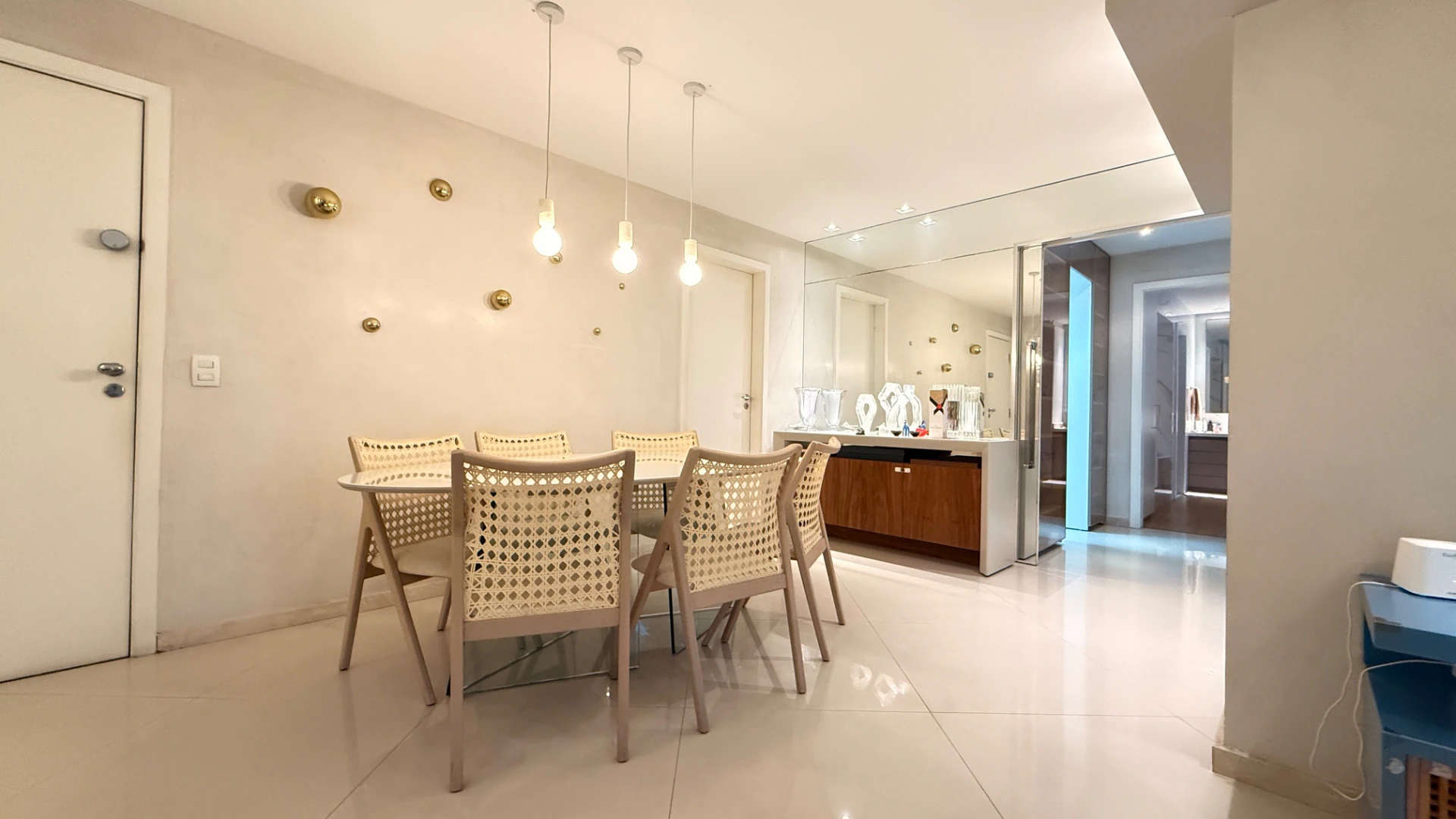 Semi furnished apartment with 130 m² and 3 bedrooms — photo 12