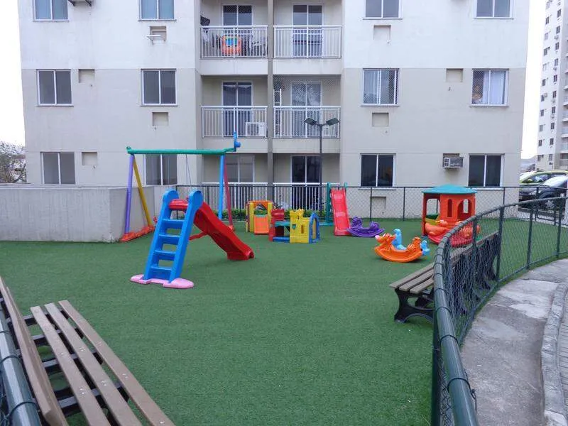 2-bedroom apartment in a building with a gym — photo 4