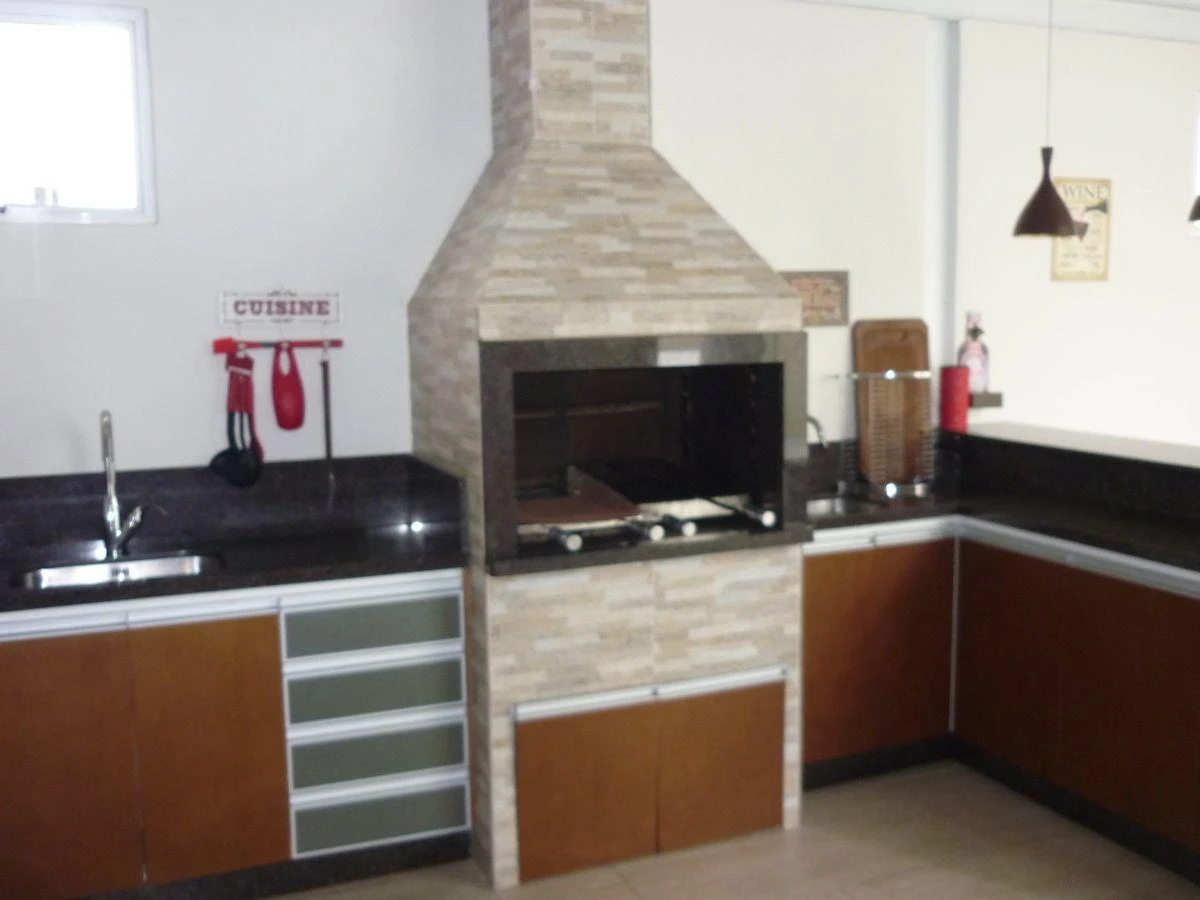 Apartamento de 156 m² com secadora e janelas do piso ao teto — photo 44