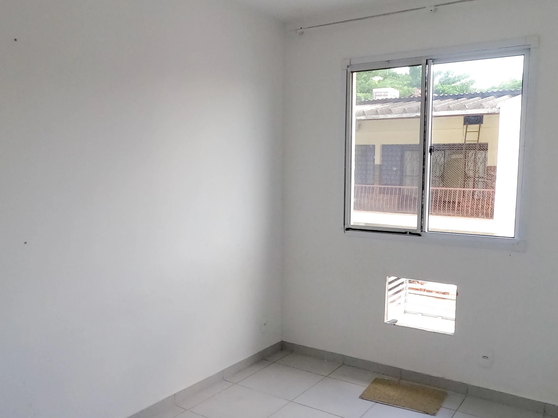 Apartment, 44 m², with a grill on the balcony — photo 28