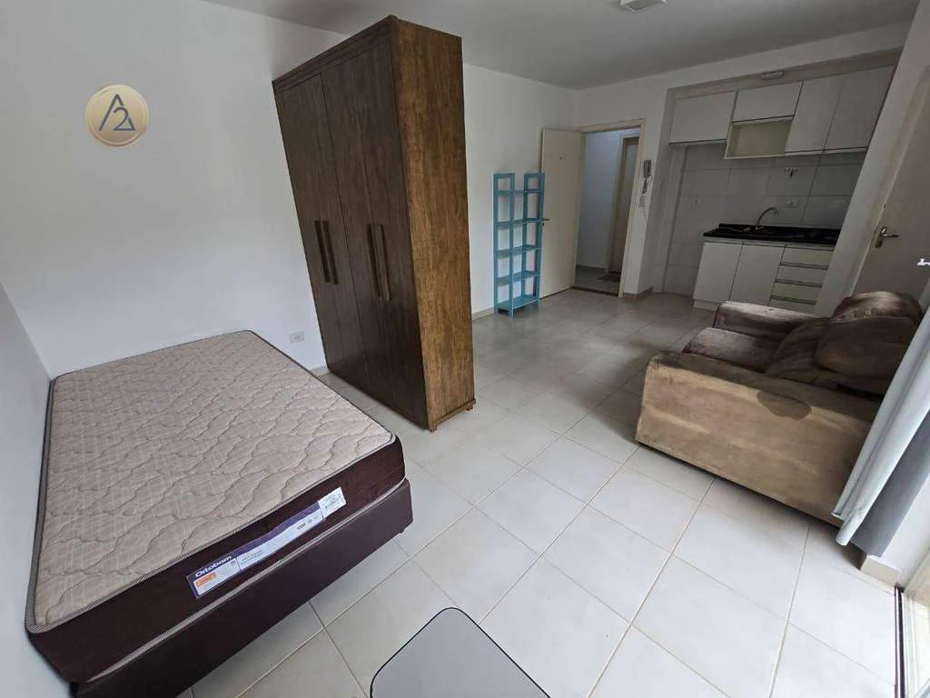 One-bedroom apartment with a home office in Curitiba — photo 3