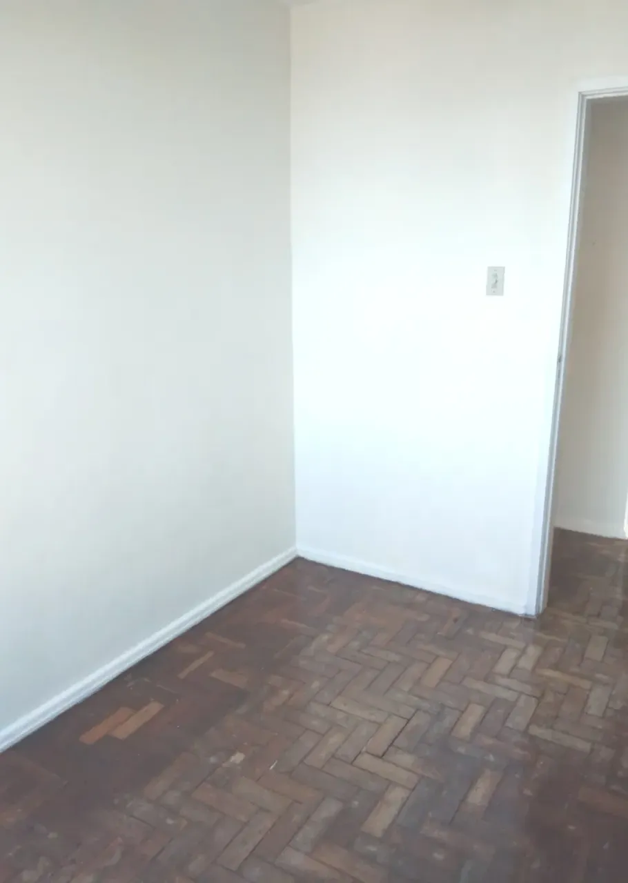 3-bedroom apartment with 1 bathroom, no parking — photo 13