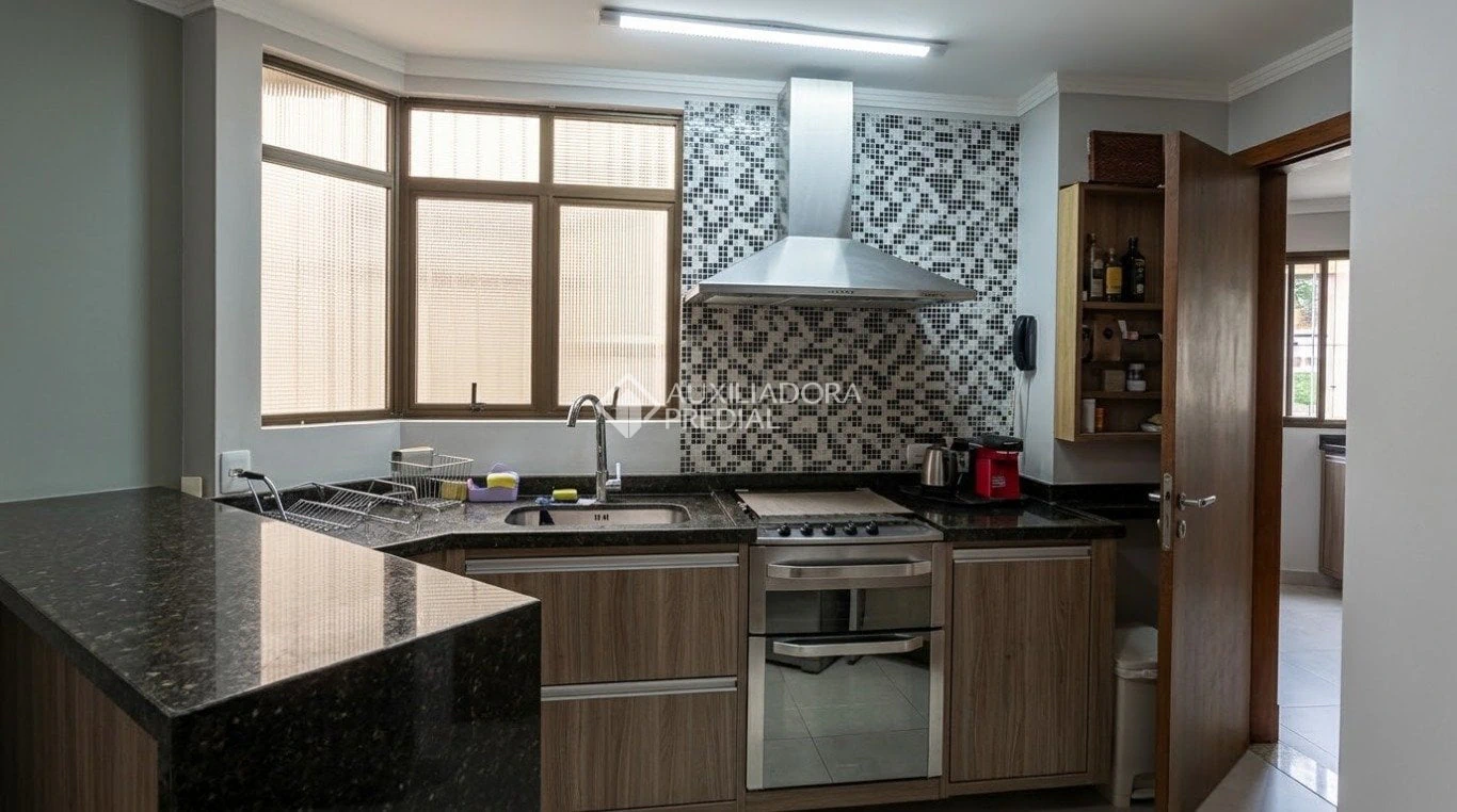 Apartamento mobiliado com 3 quartos e 128 m²