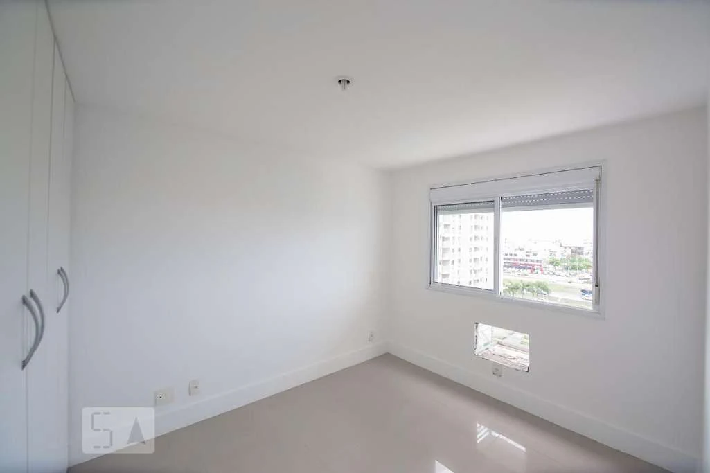 164 m² apartment with 3 bedrooms and a balcony — photo 6