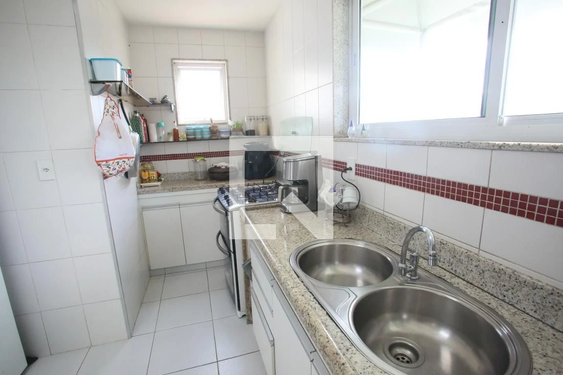 Furnished apartment with 3 bedrooms and a closed kitchen — photo 18