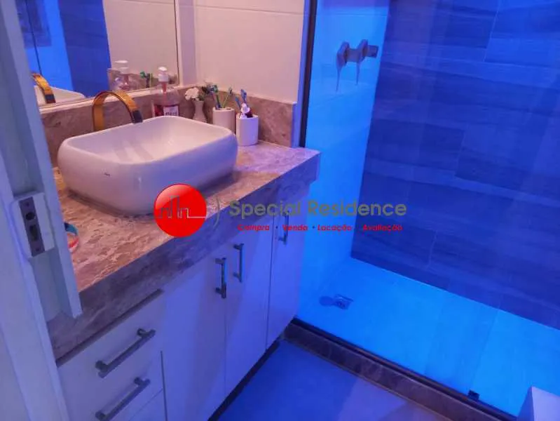 Furnished apartment with 4 bedrooms and 4 bathrooms — photo 15