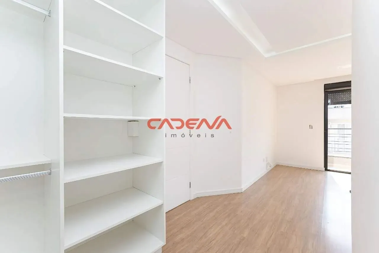 314 m² house with 4 bedrooms and 4 parking spaces — photo 17