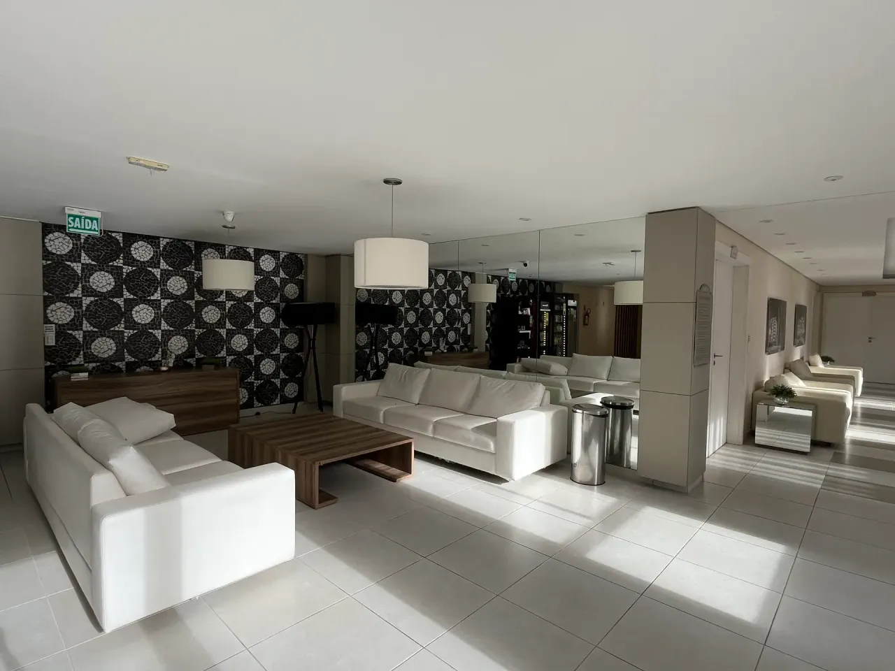 40 m² furnished apartment with parking and high floor — photo 18