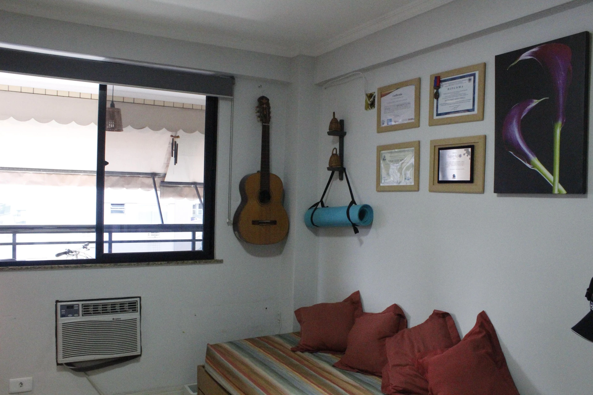 Furnished apartment with 3 bedrooms and 3 bathrooms — photo 42