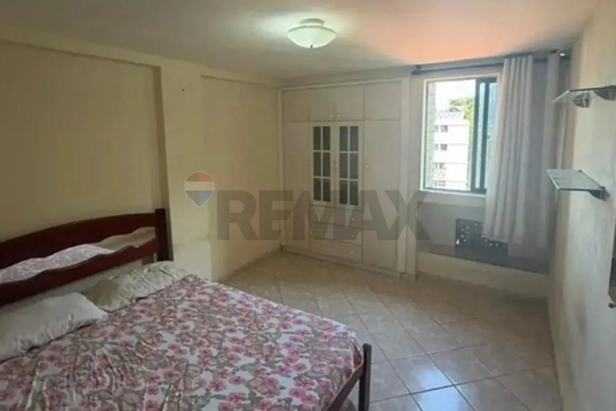 Furnished 3-bedroom apartment with windows on water — photo 4