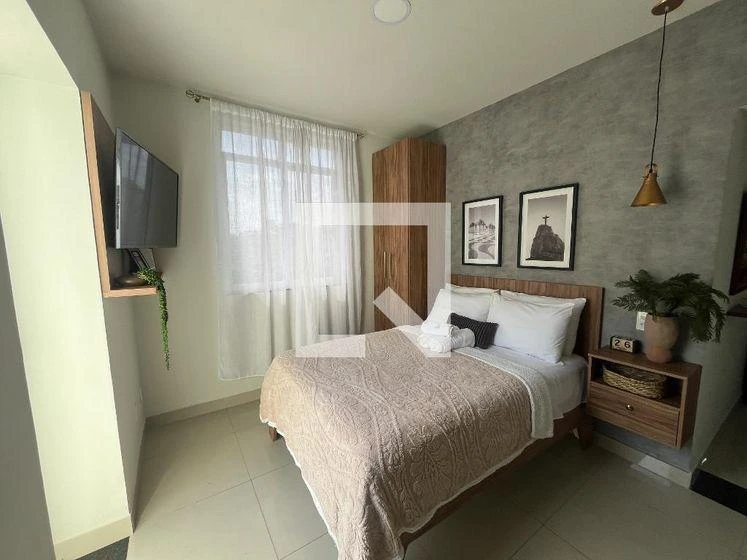 Furnished apartment, 30 m², with a glass-enclosed balcony