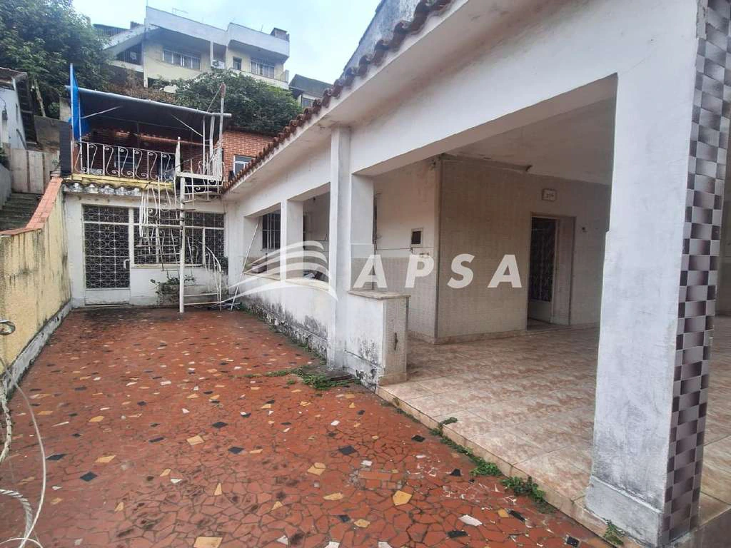 286 m² house with 3 bedrooms and 2 bathrooms — photo 4