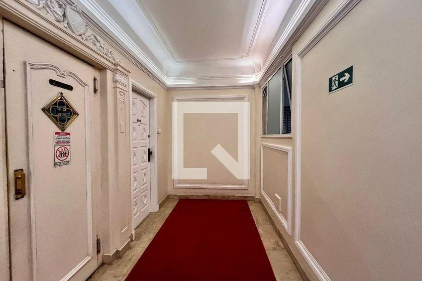 3-bedroom apartment with 301 m² and no parking — photo 38