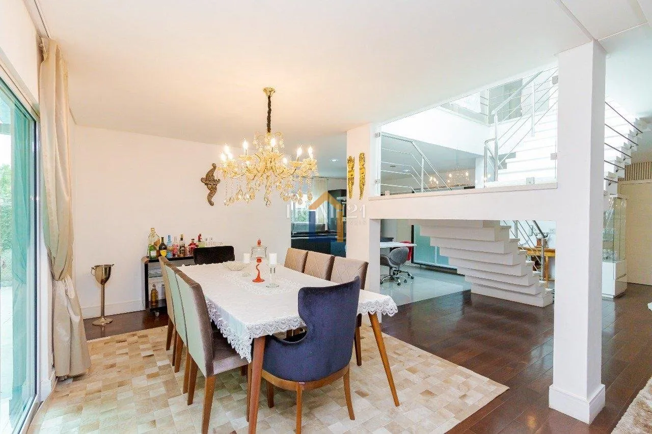 Furnished 470 m² house with 4 bedrooms and private garden — photo 62