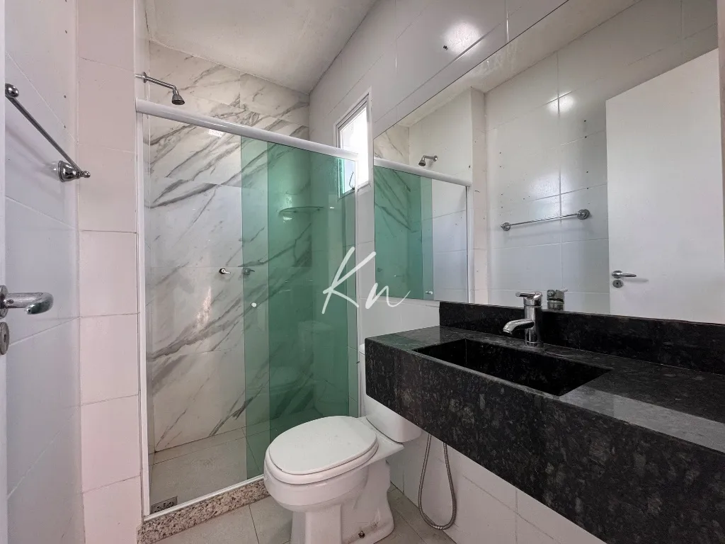 210 m² unfurnished apartment with 3 bedrooms and 5 baths — photo 35