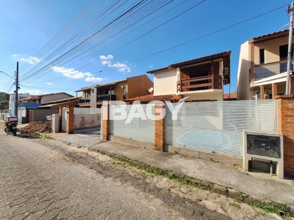 Casa de 3 dormitorios con parrilla de balcón — photo 29