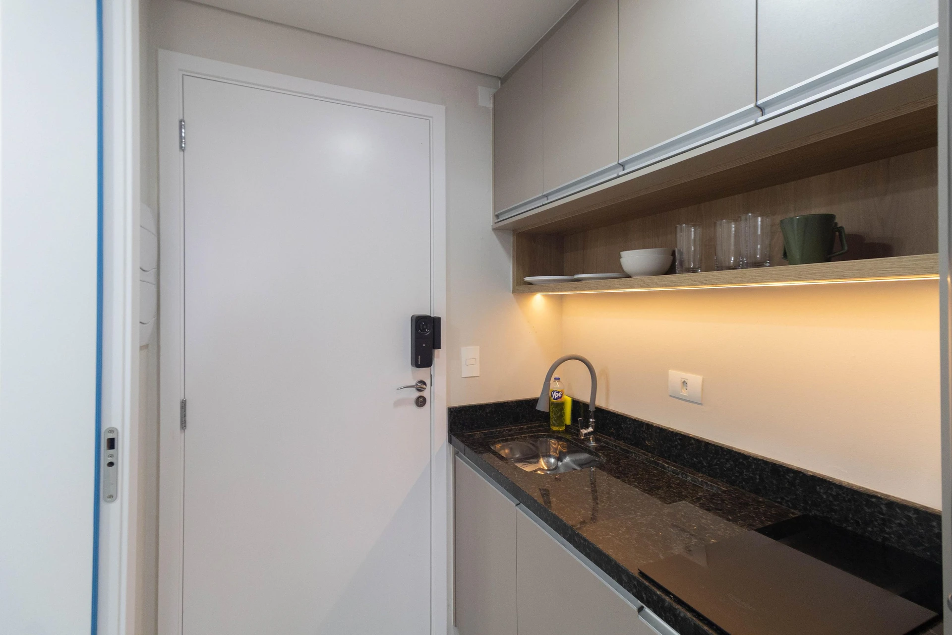 Студия 20 м² с рабочим местом и стиральной машиной — photo 2