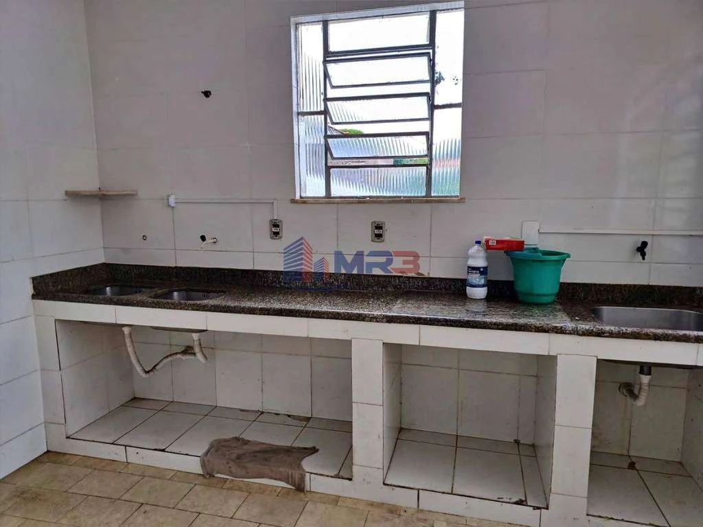 540 m² House with 4 bedrooms and 5 parking spaces — photo 10