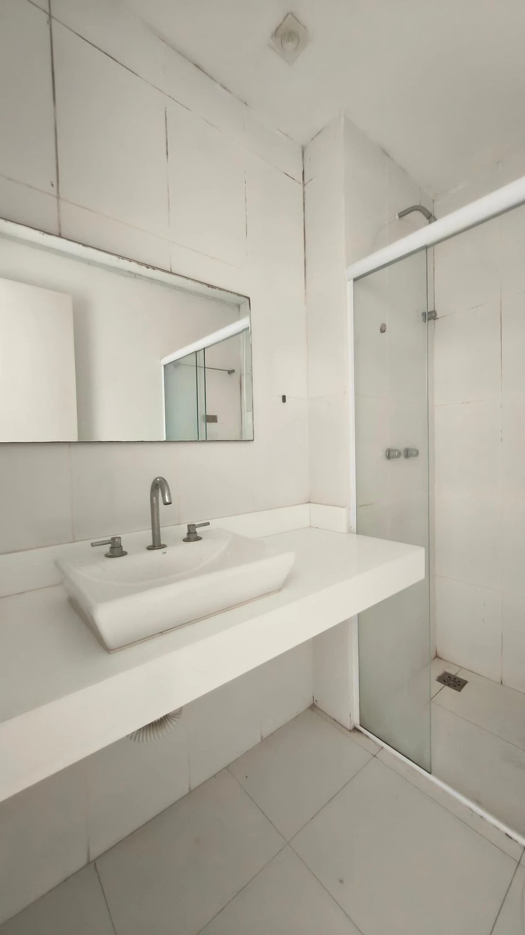 Apartment, 75 m², with a glass-enclosed balcony — photo 23