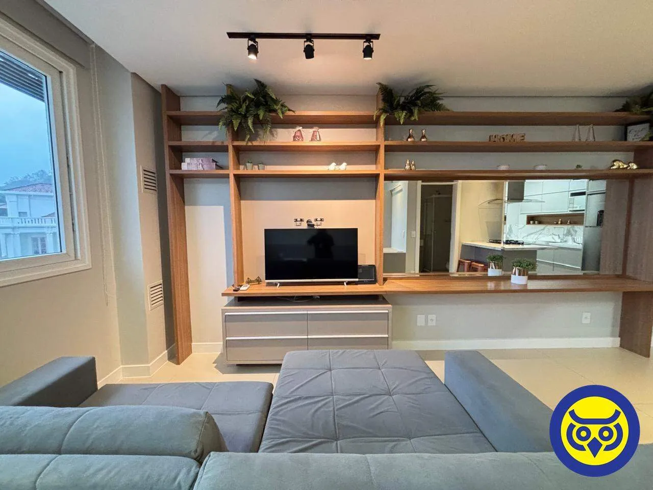 38 m² furnished studio with an open-plan kitchen — photo 21