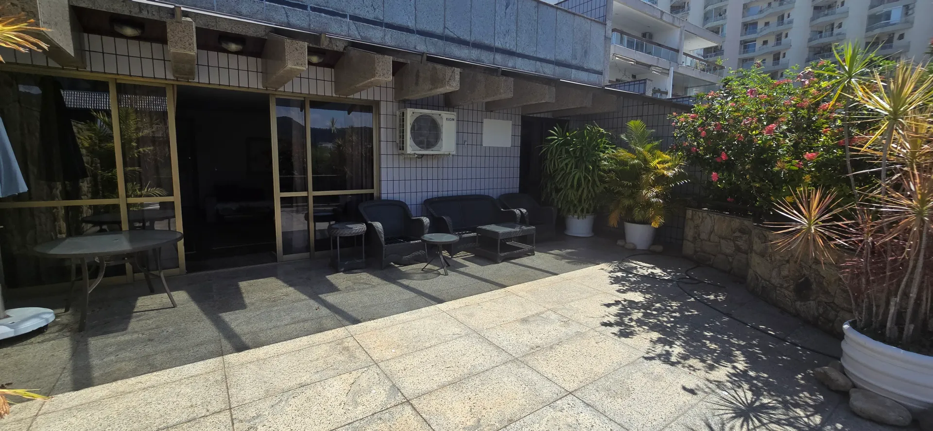 Penthouse with 4 bedrooms and 3 bathrooms — photo 10