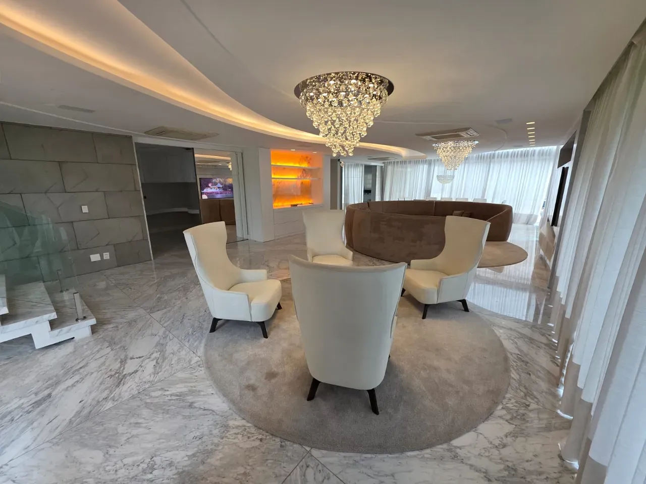 Casa em condomínio com 5 quartos e 5 banheiros — photo 4