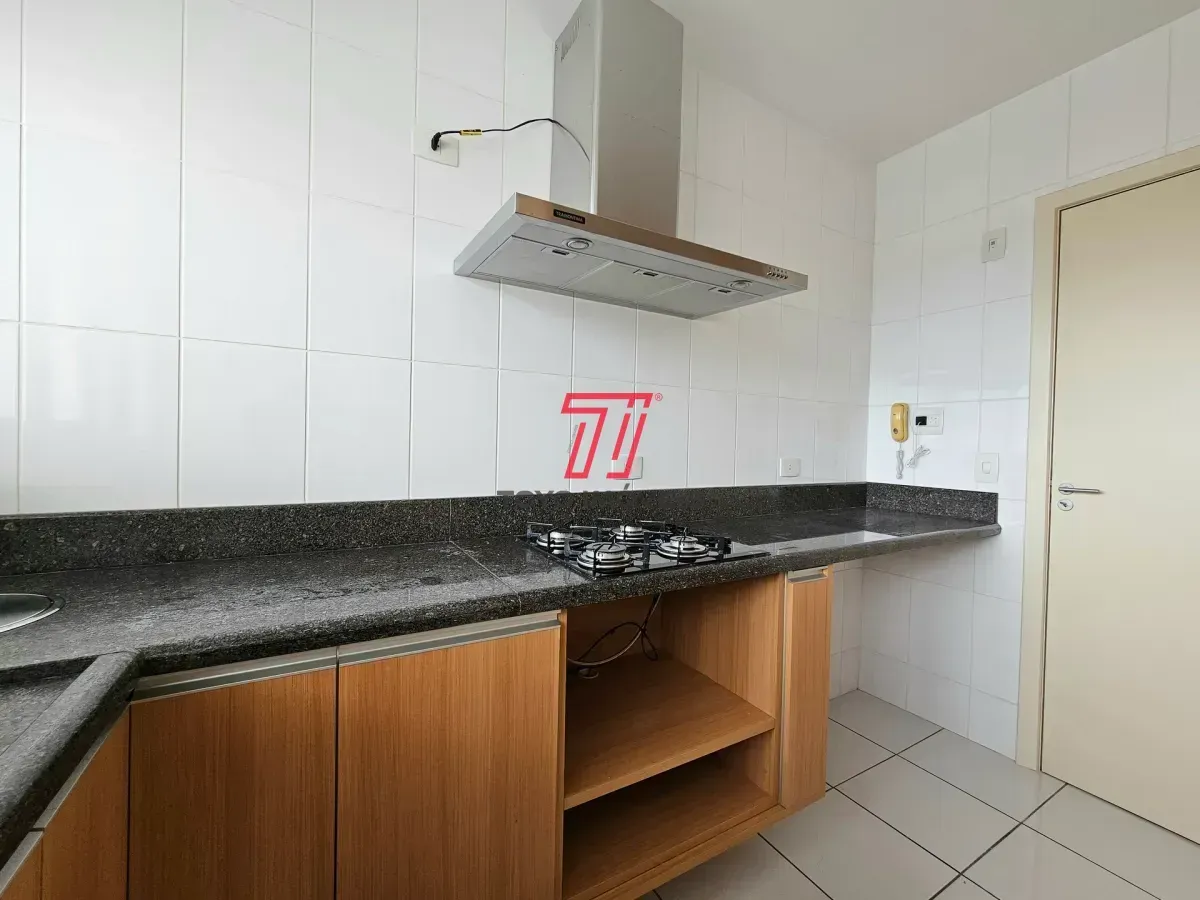 Rental apartment with 3 bedrooms and a balcony — photo 21