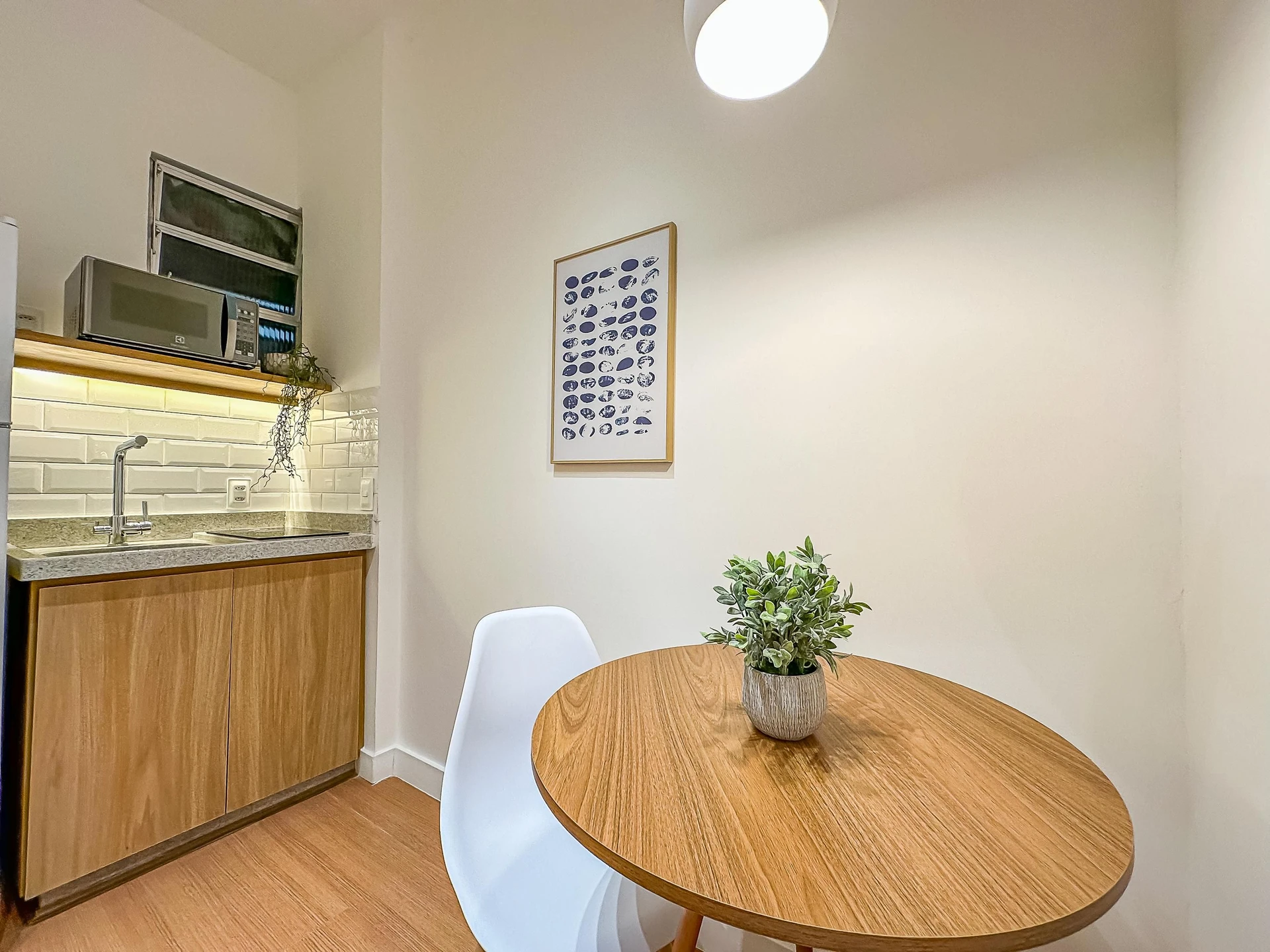 Furnished apartment, 35 m², with a home office — photo 30