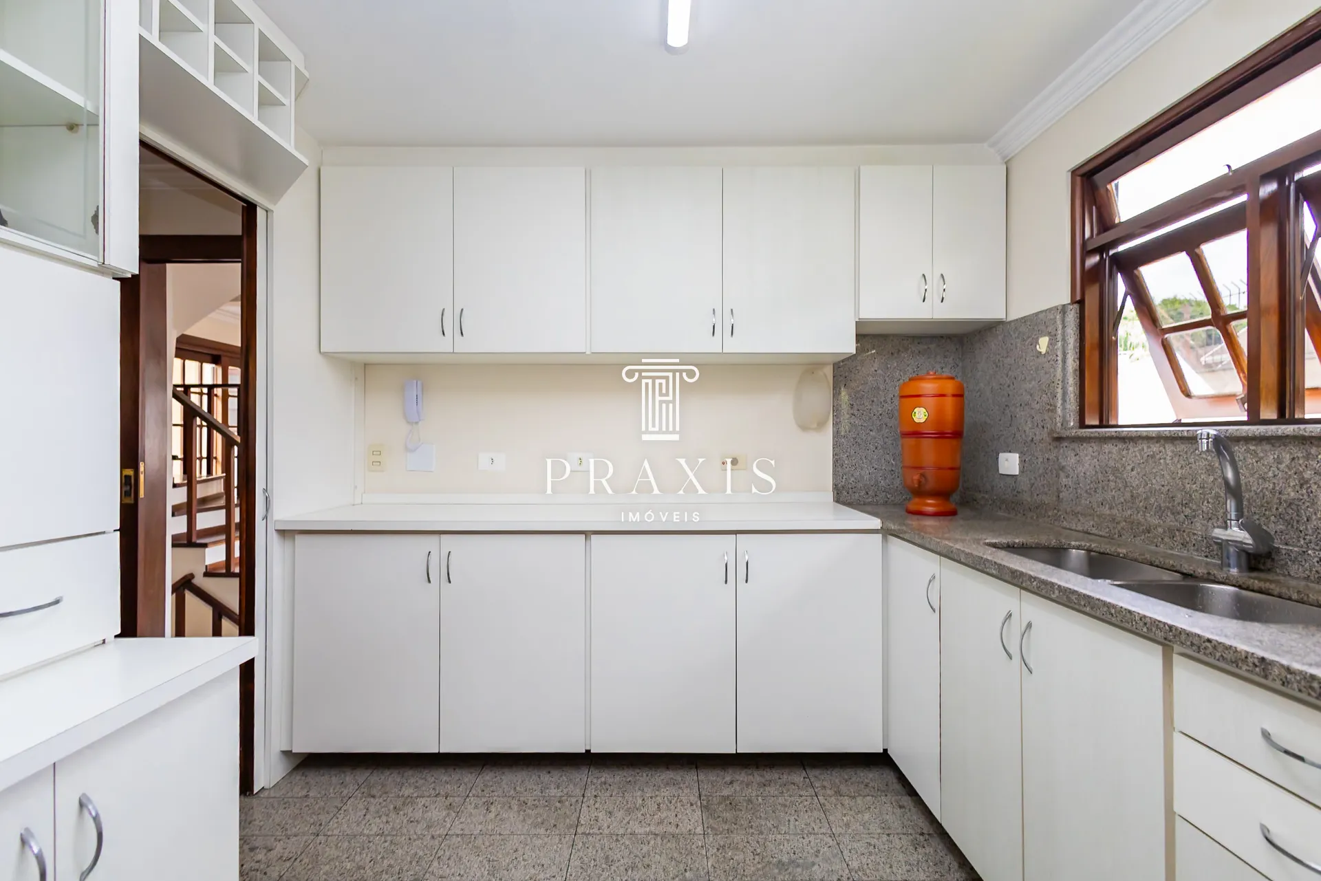 207 m² house with 5 bedrooms, 2 suites and 2 parking — photo 60